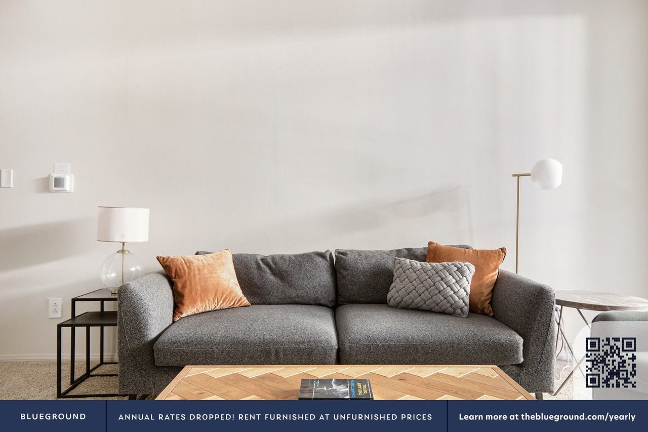 2245 South Beverly Glen Boulevard - Photo 4 of 49