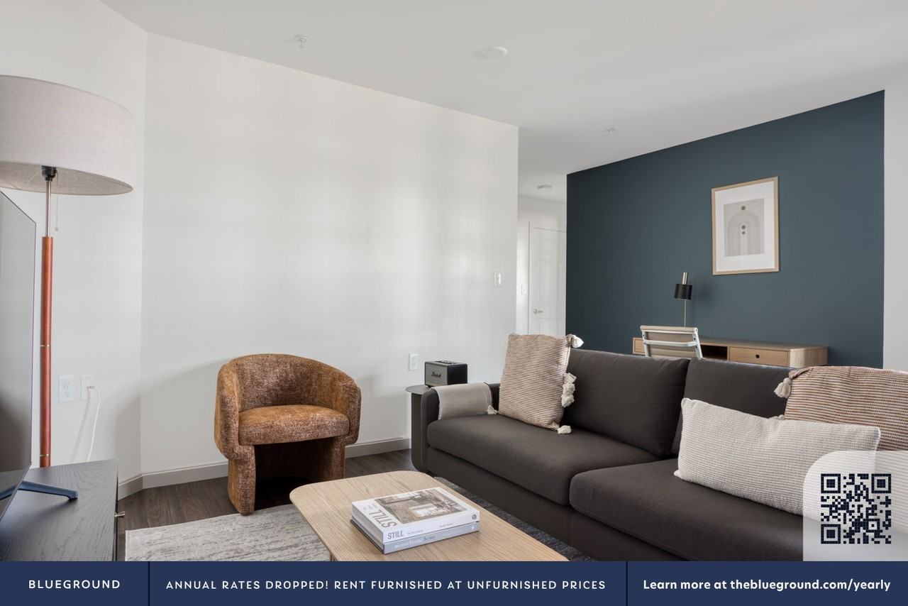 632 Massachusetts Avenue - Photo 4 of 26