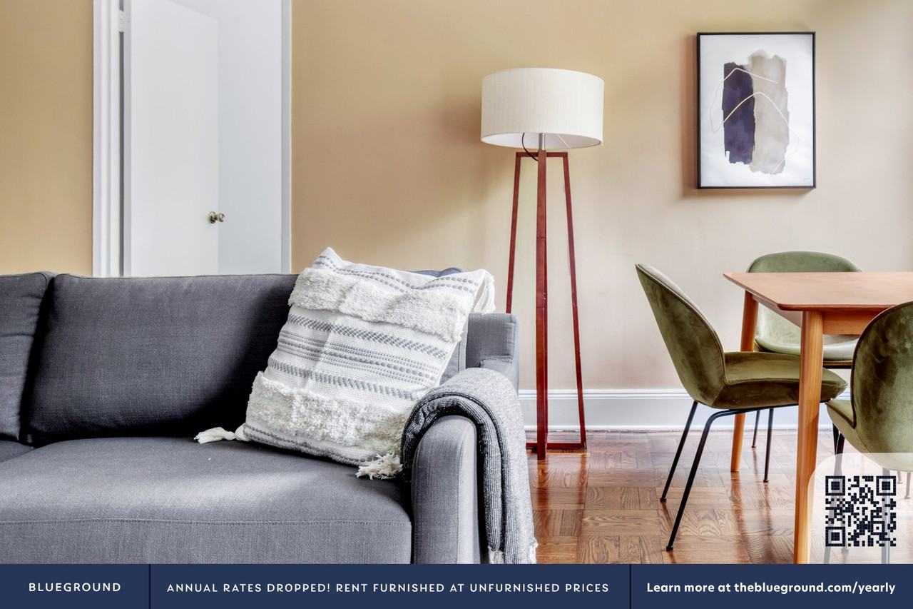 952 5th Avenue - Photo 4 of 22