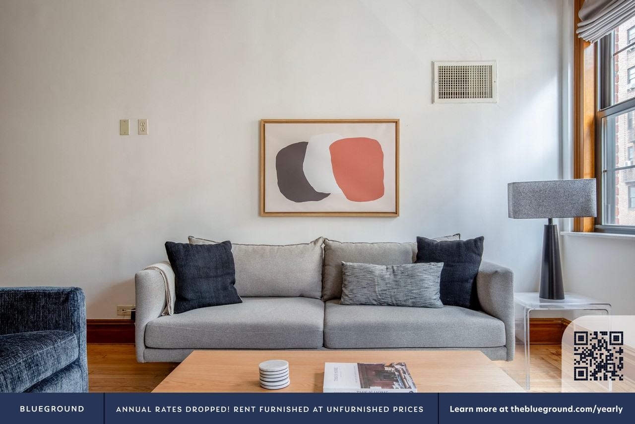 145 West 58th Street - Photo 4 of 40