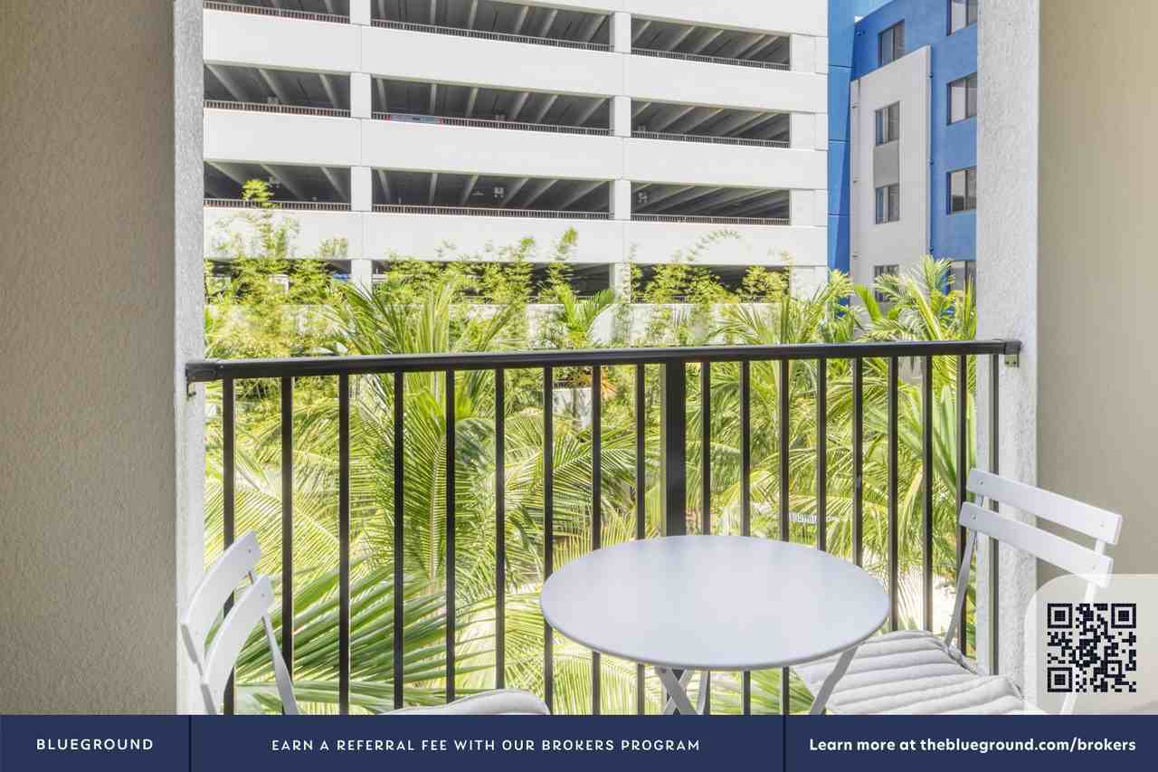 8800 Nw 36th St #15 - Photo 4 of 34