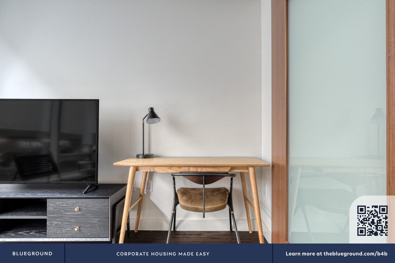 1600 2nd Avenue - Photo 5 of 36