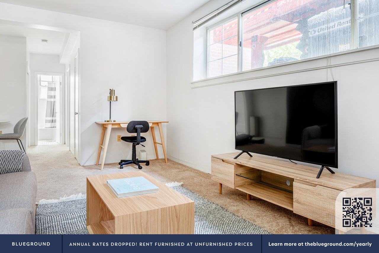 45 Green St #444 - Photo 3 of 17