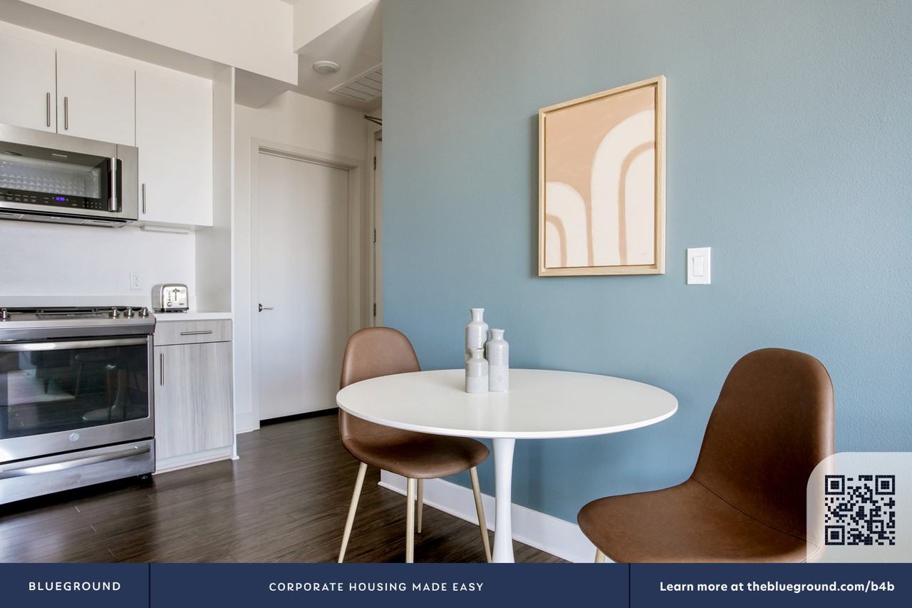 3644 Overland Avenue - Photo 6 of 53