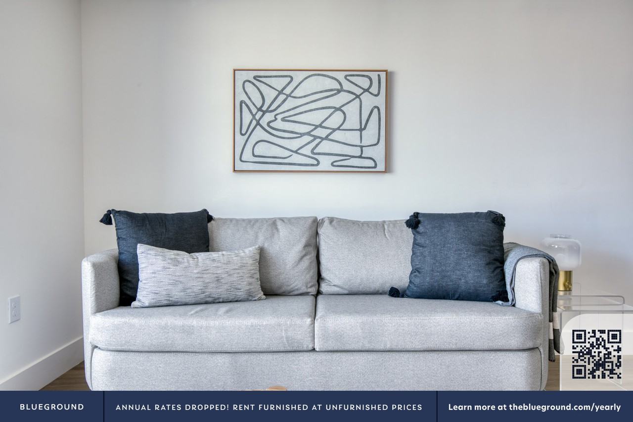 1539 Purdue Ave #612 - Photo 3 of 35