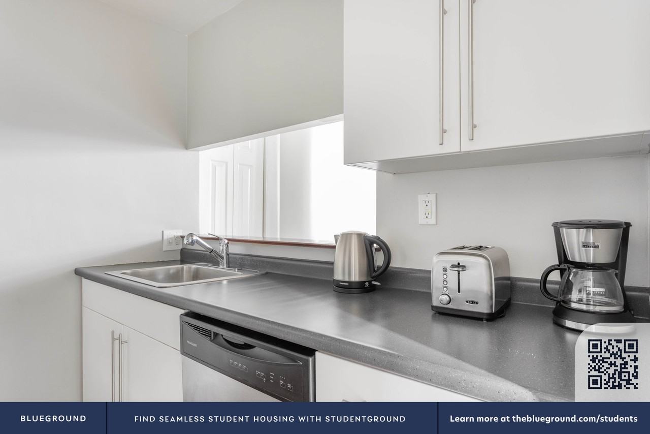 1220 Adams Street - Photo 7 of 55