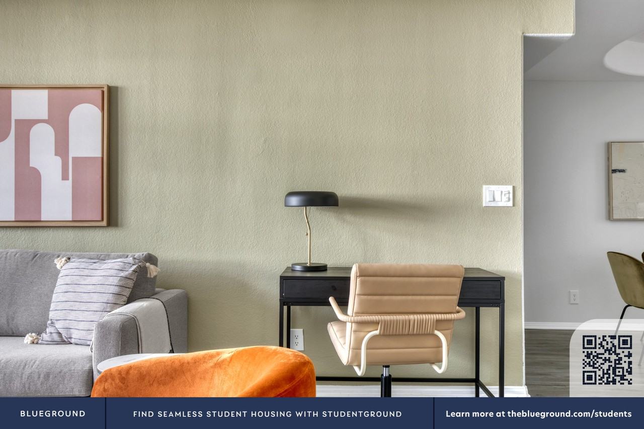 114 North Doheny Drive - Photo 6 of 32