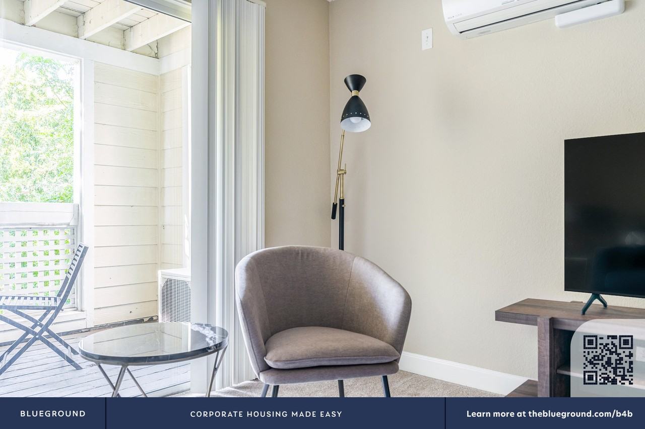 2147 Newhall Street - Photo 6 of 69