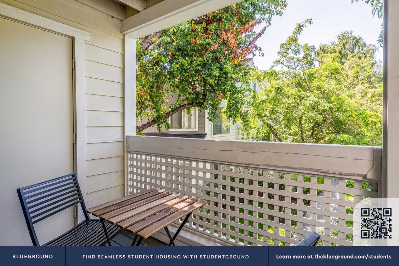 2147 Newhall Street - Photo 7 of 69