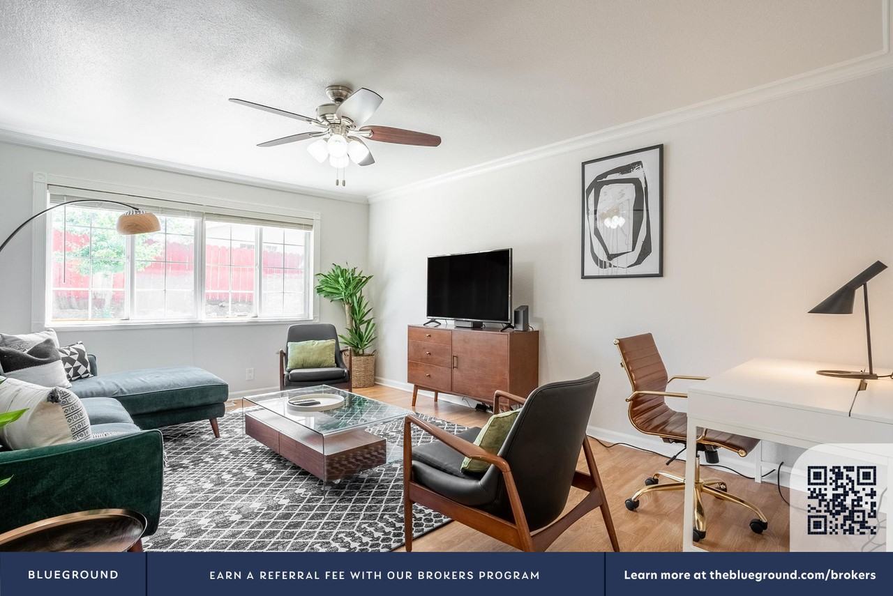 2313 Panoramic Dr #1579 - Photo 4 of 35