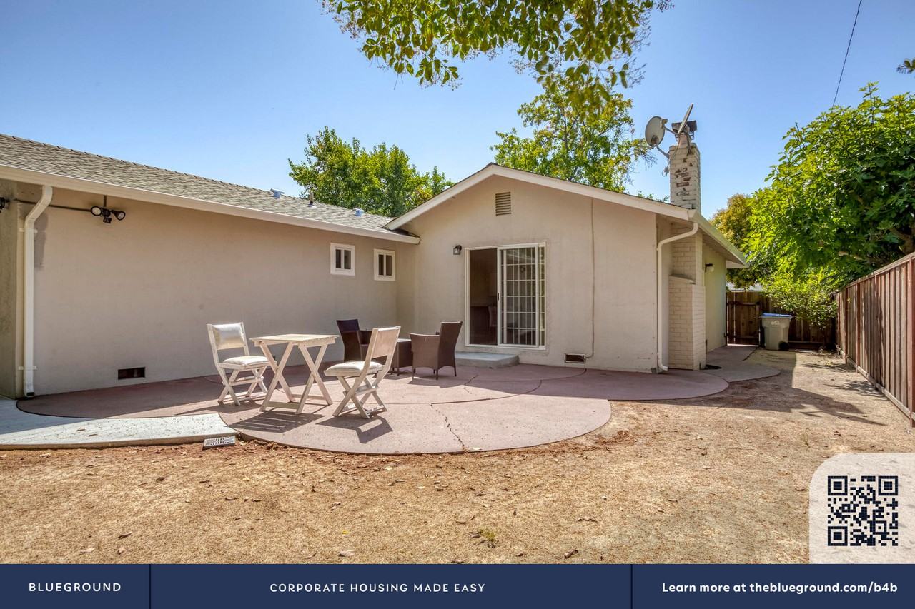 1030 Corvette Dr #1518 - Photo 5 of 24