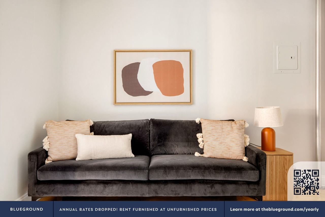 120 Christopher Street - Photo 4 of 26