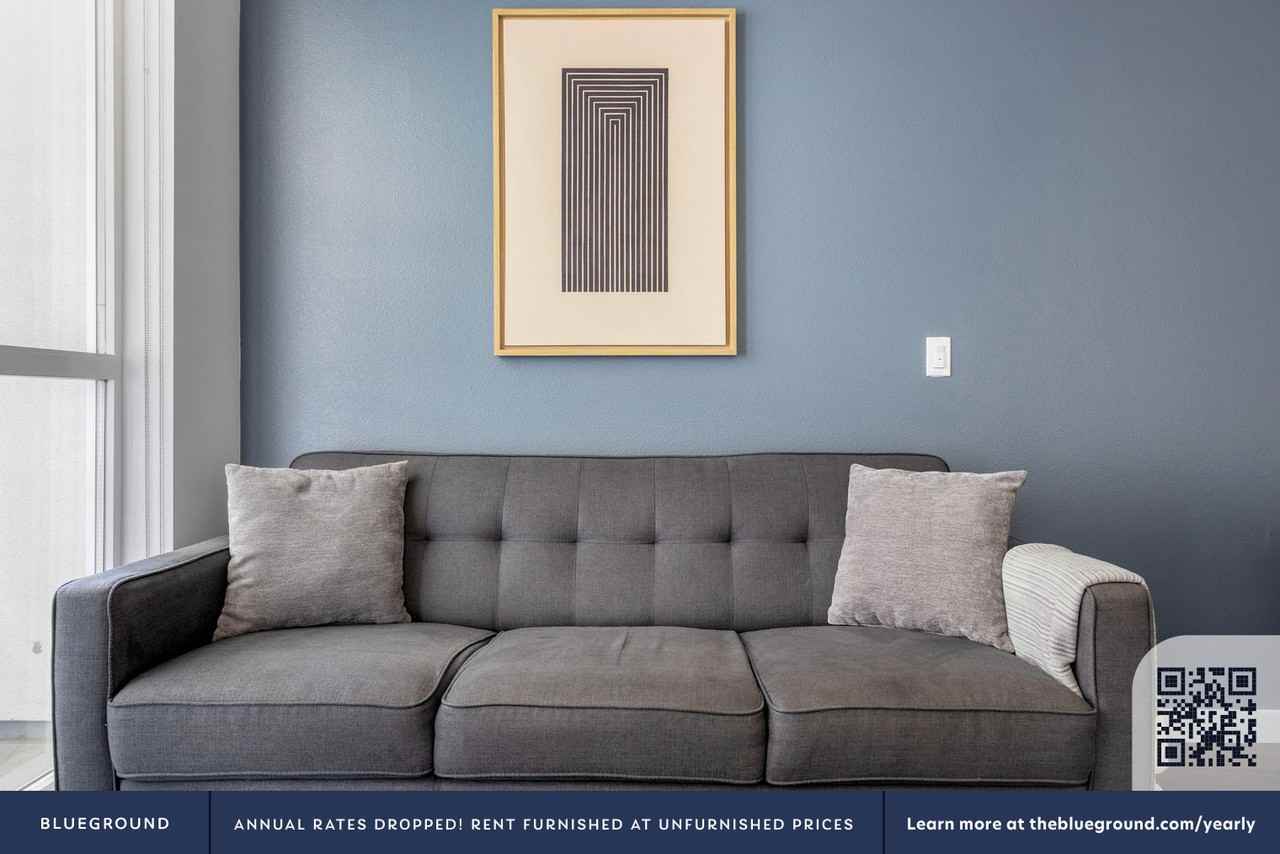 689 South Catalina Street - Photo 4 of 38