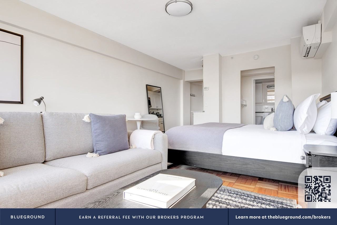 1440 Beacon St #598 - Photo 4 of 20