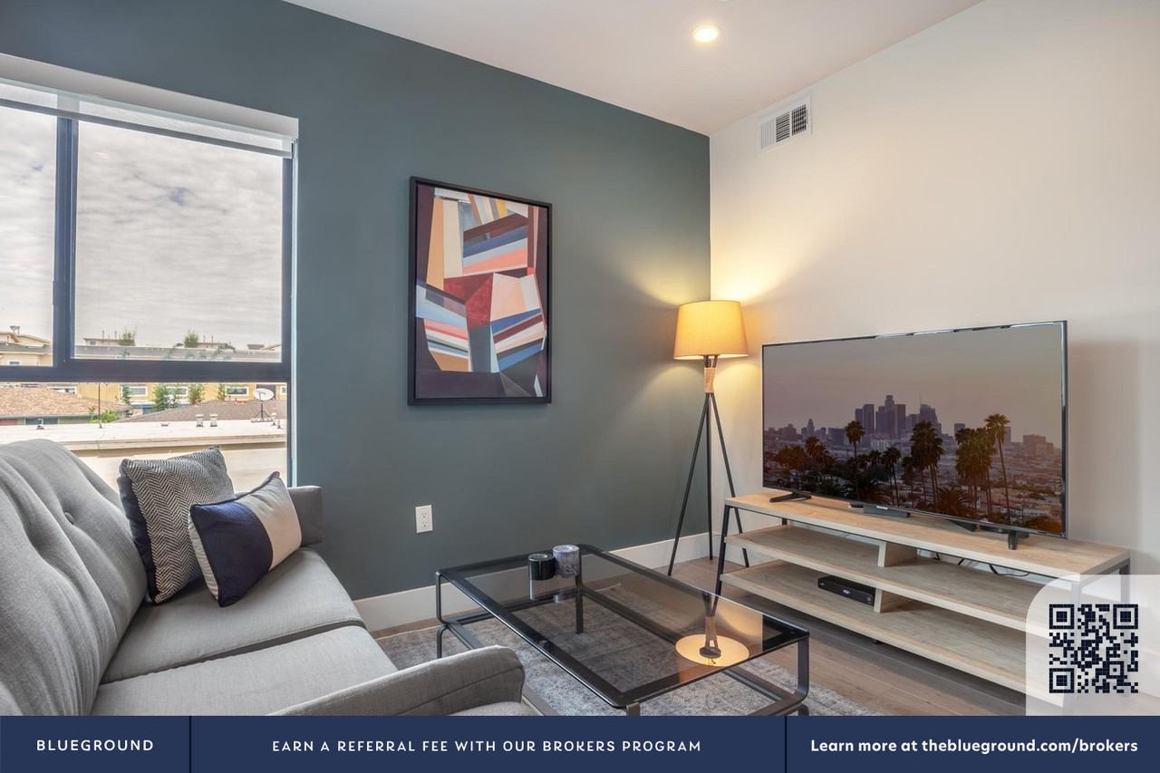 4227 Mclaughlin Ave #136 - Photo 4 of 22