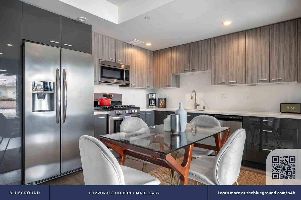 4227 Mclaughlin Ave #136 - Photo 5 of 22