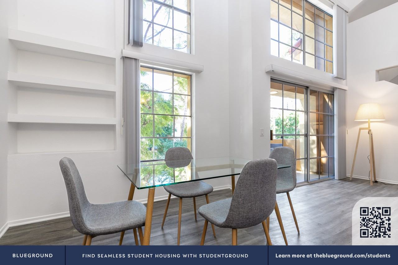 960 North Alfred Street - Photo 6 of 21