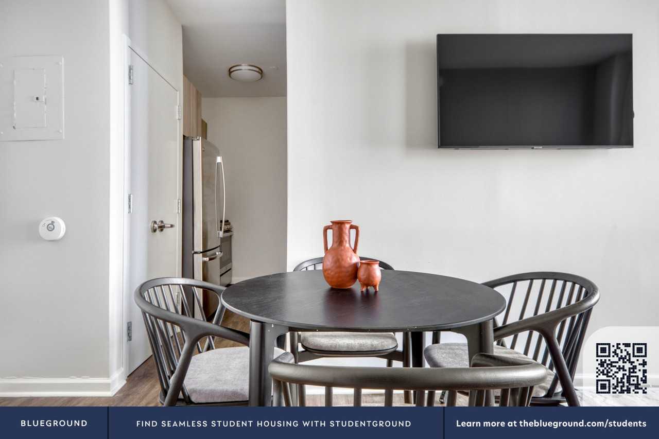 15 Park Row #1431 - Photo 6 of 27