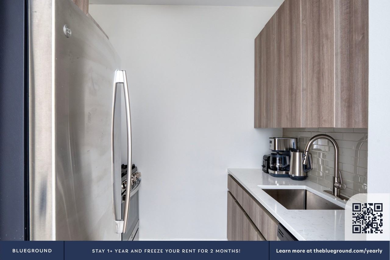 15 Park Row #1431 - Photo 7 of 27