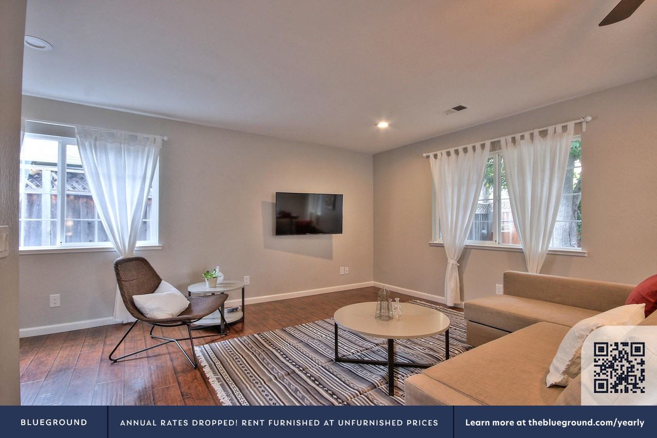 2346 Fatjo Pl #1578 - Photo 3 of 24