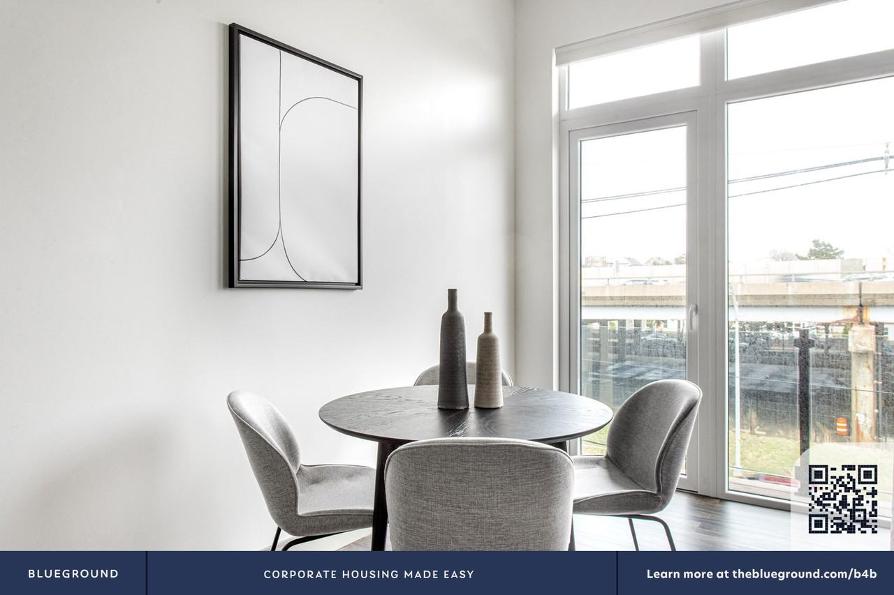 400 Mystic Avenue - Photo 5 of 60