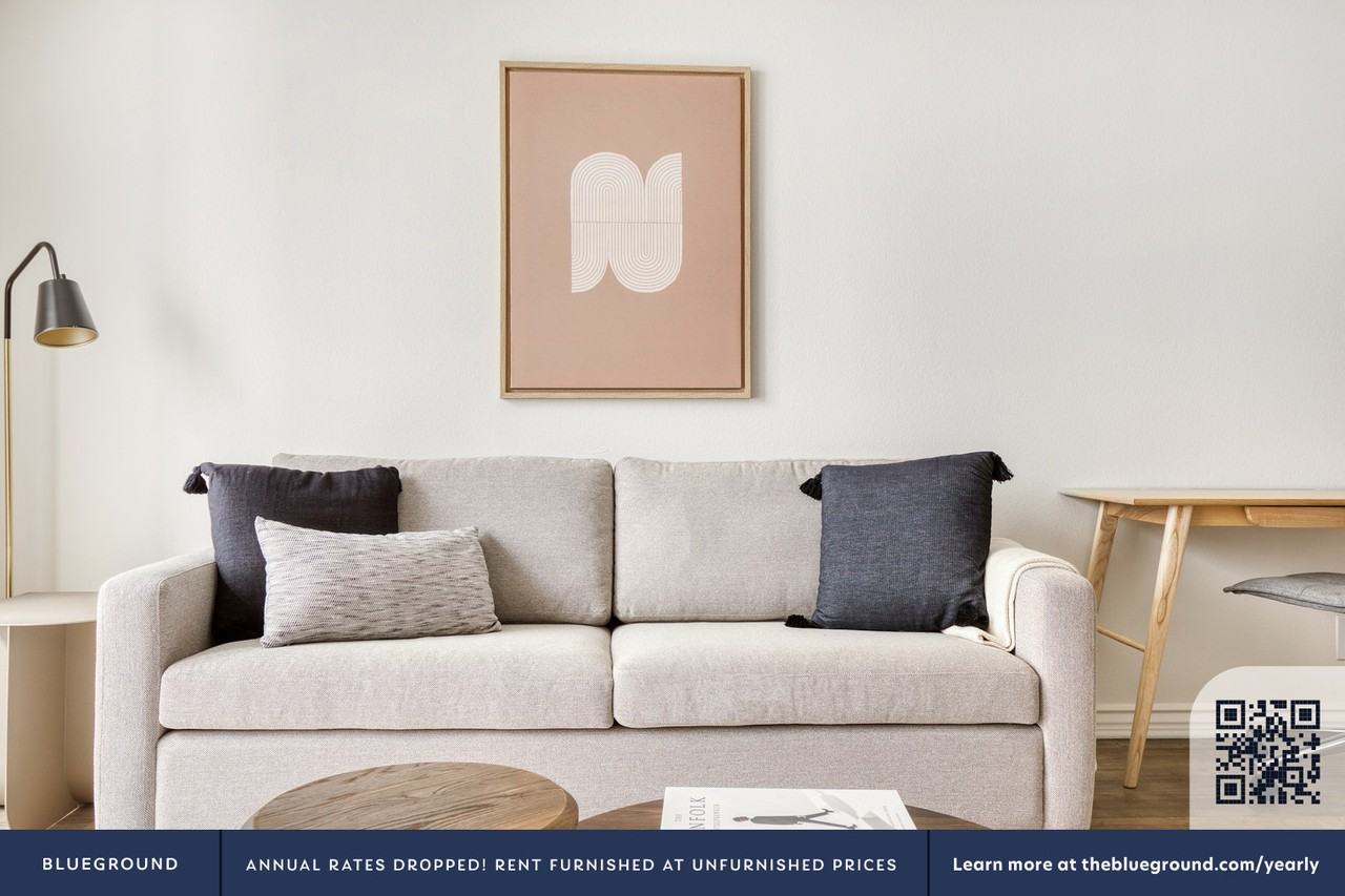 10925 Bluffside Dr #628 - Photo 3 of 35