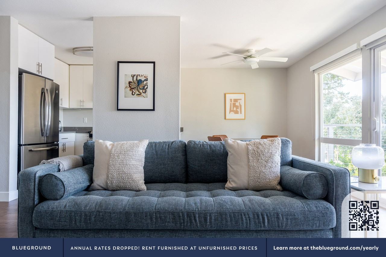 707 Bounty Dr #593 - Photo 3 of 30