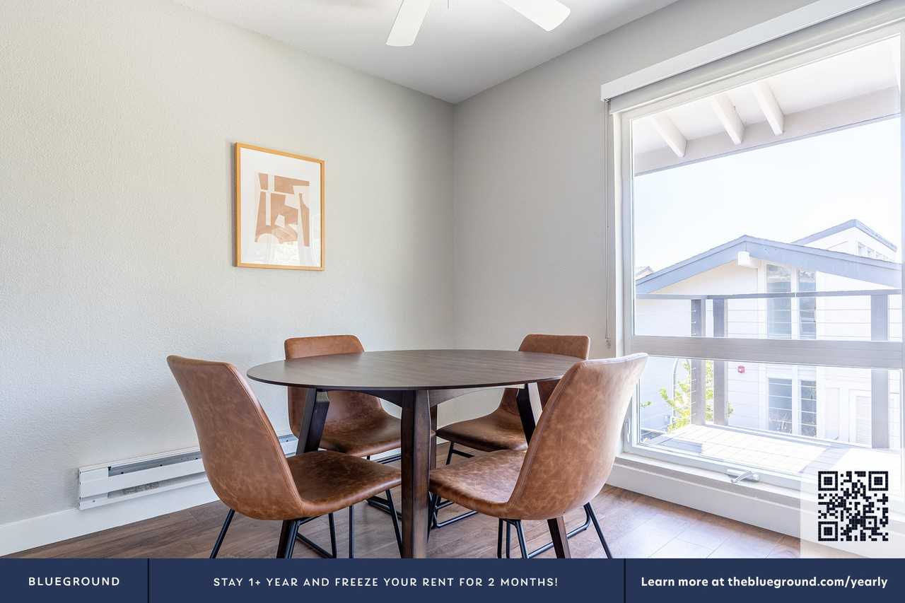 707 Bounty Dr #593 - Photo 7 of 30