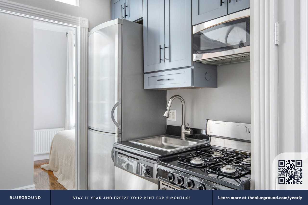 47 E 1st St #1191 - Photo 7 of 22