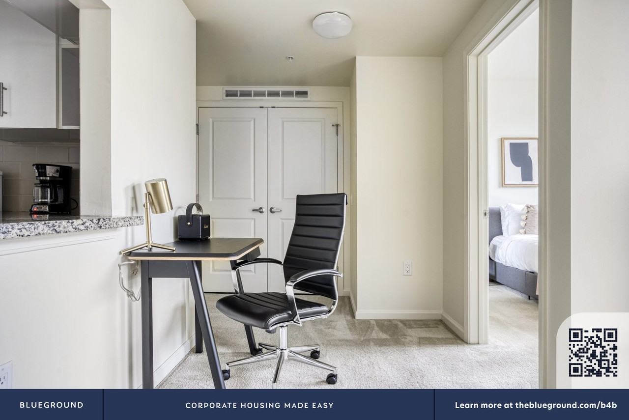 2865 Park Blvd #802 - Photo 6 of 33