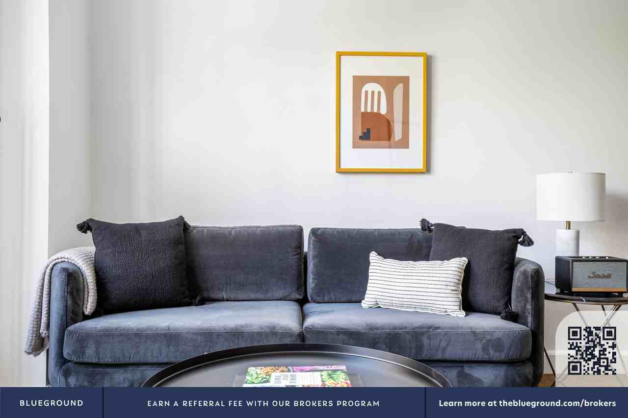 212 West 91st Street - Photo 5 of 31