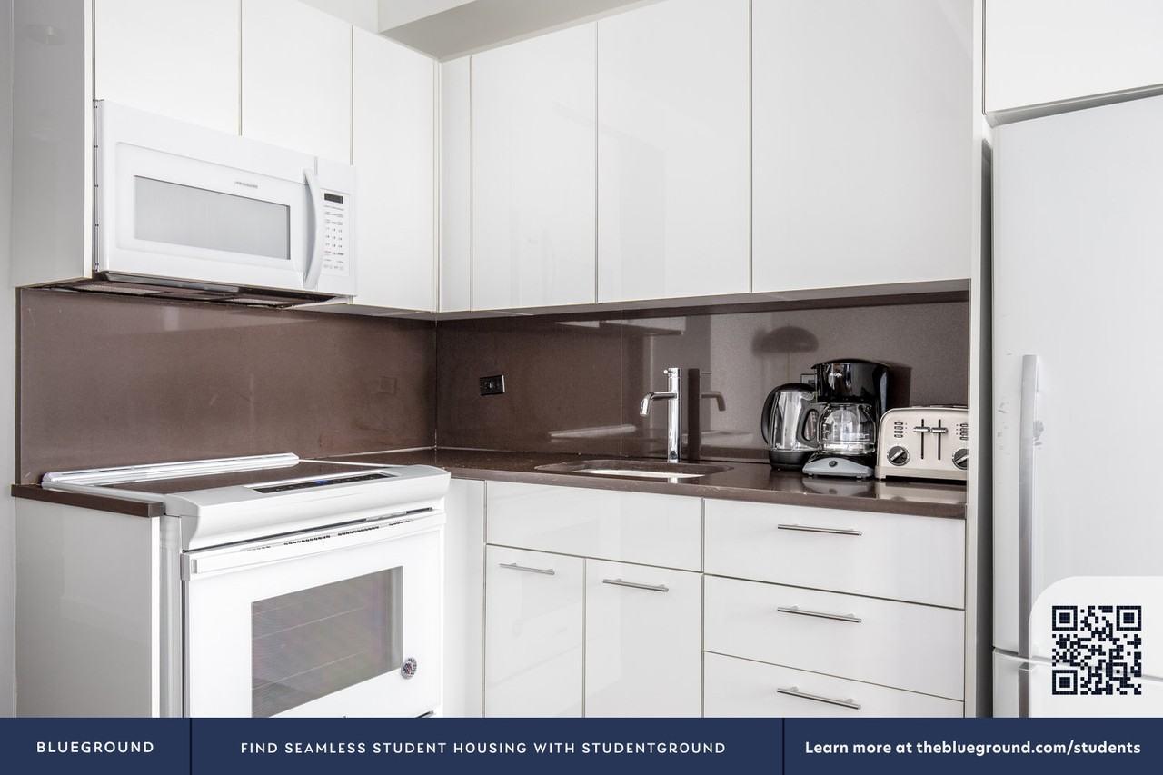 212 West 91st Street - Photo 7 of 31