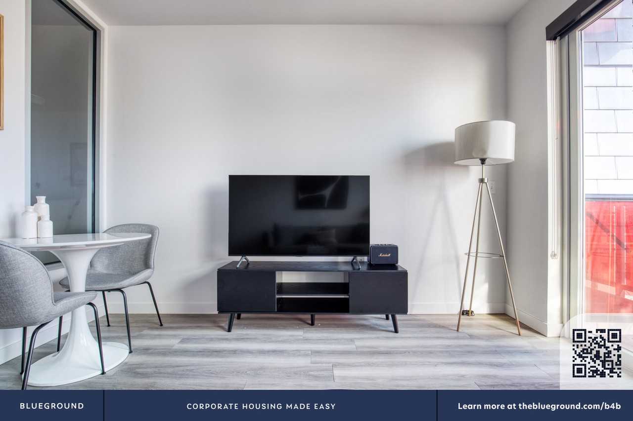 1530 Belmont Avenue - Photo 6 of 21