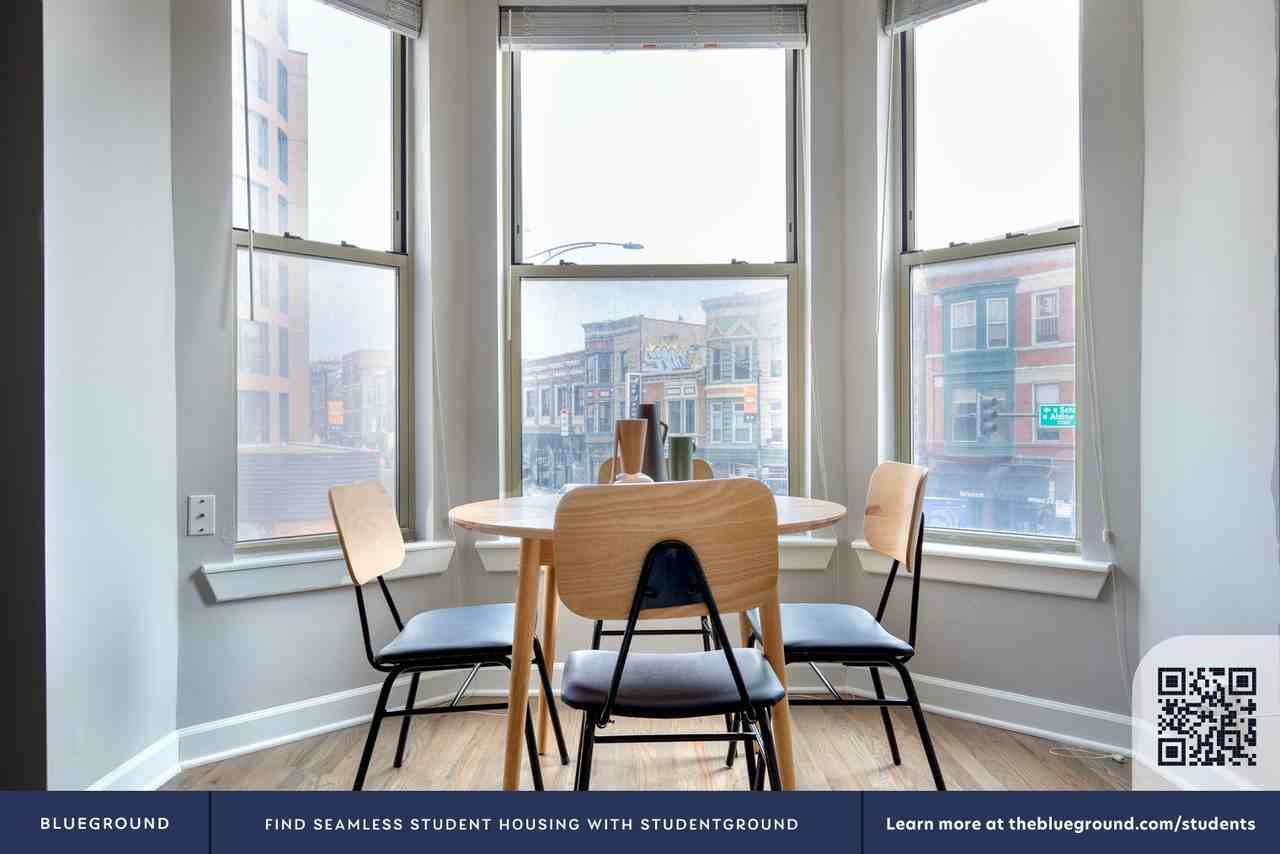 911 West School Street #944 - Photo 6 of 20