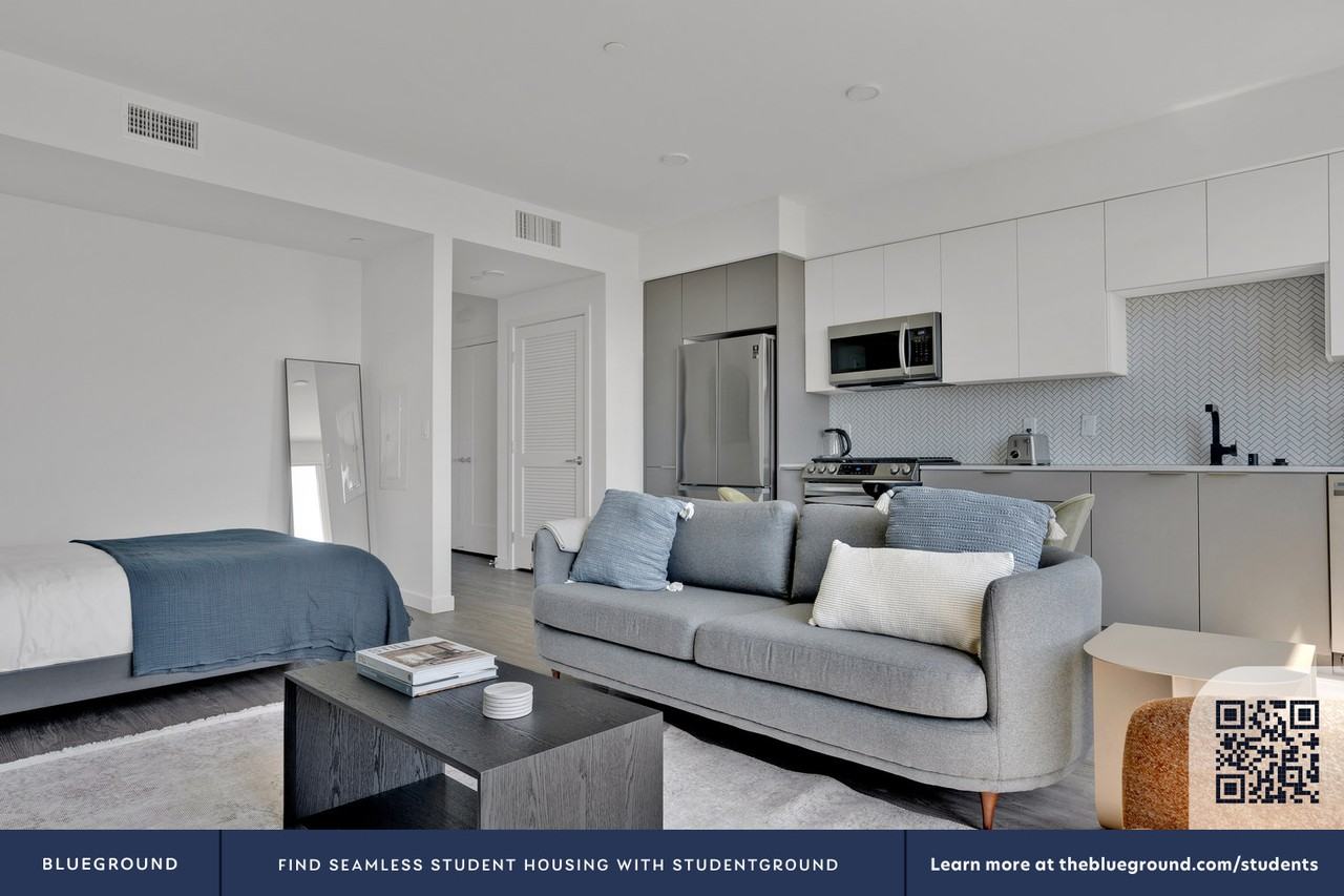 4510 Hubbard Street #1036 - Photo 6 of 38