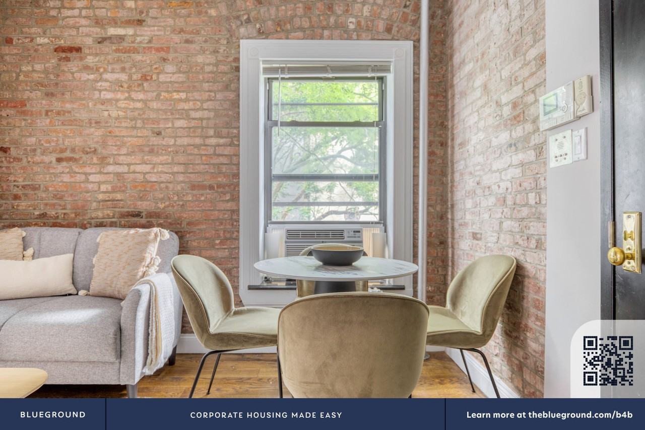 309 East 8th Street - Photo 5 of 21