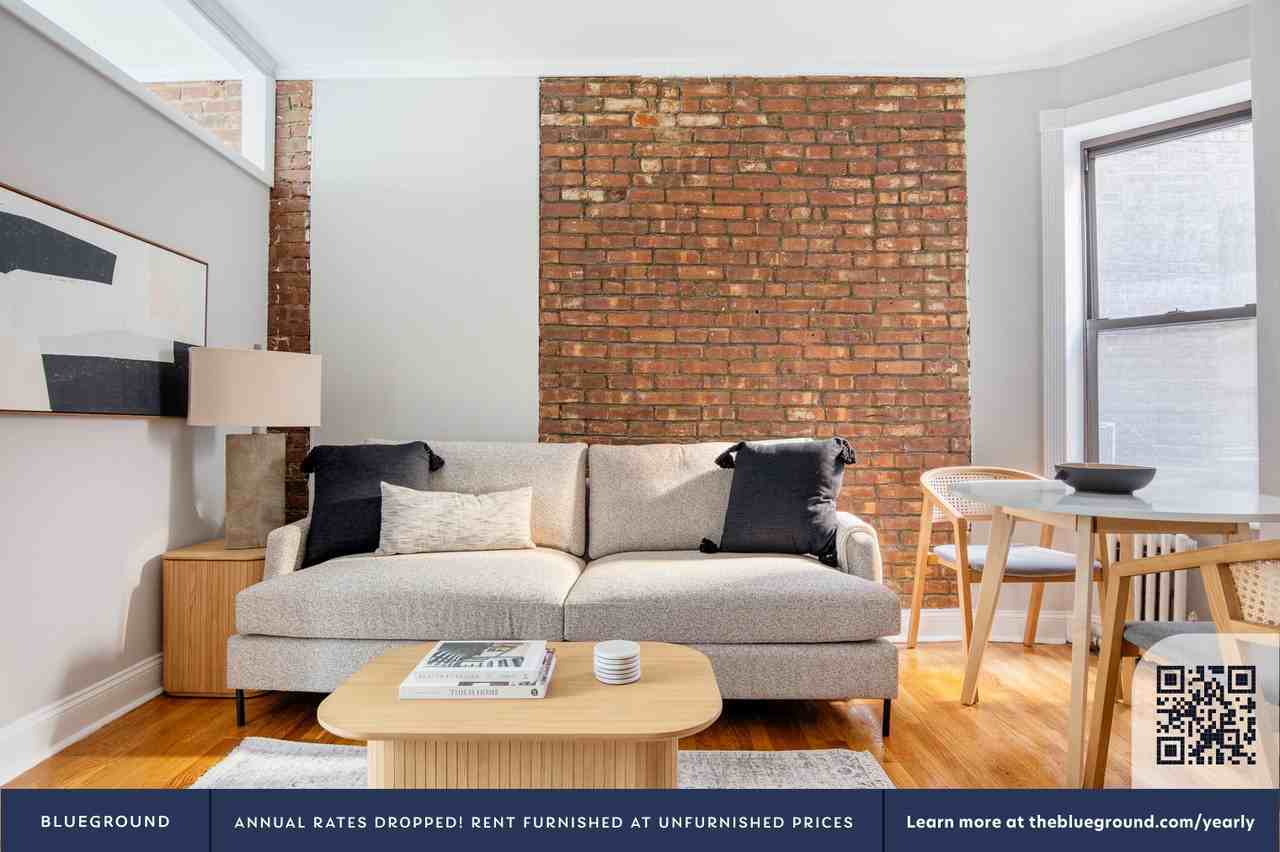 52 Barrow Street - Photo 3 of 19