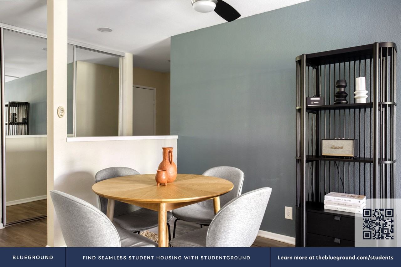 1626 Malcolm Avenue - Photo 7 of 49