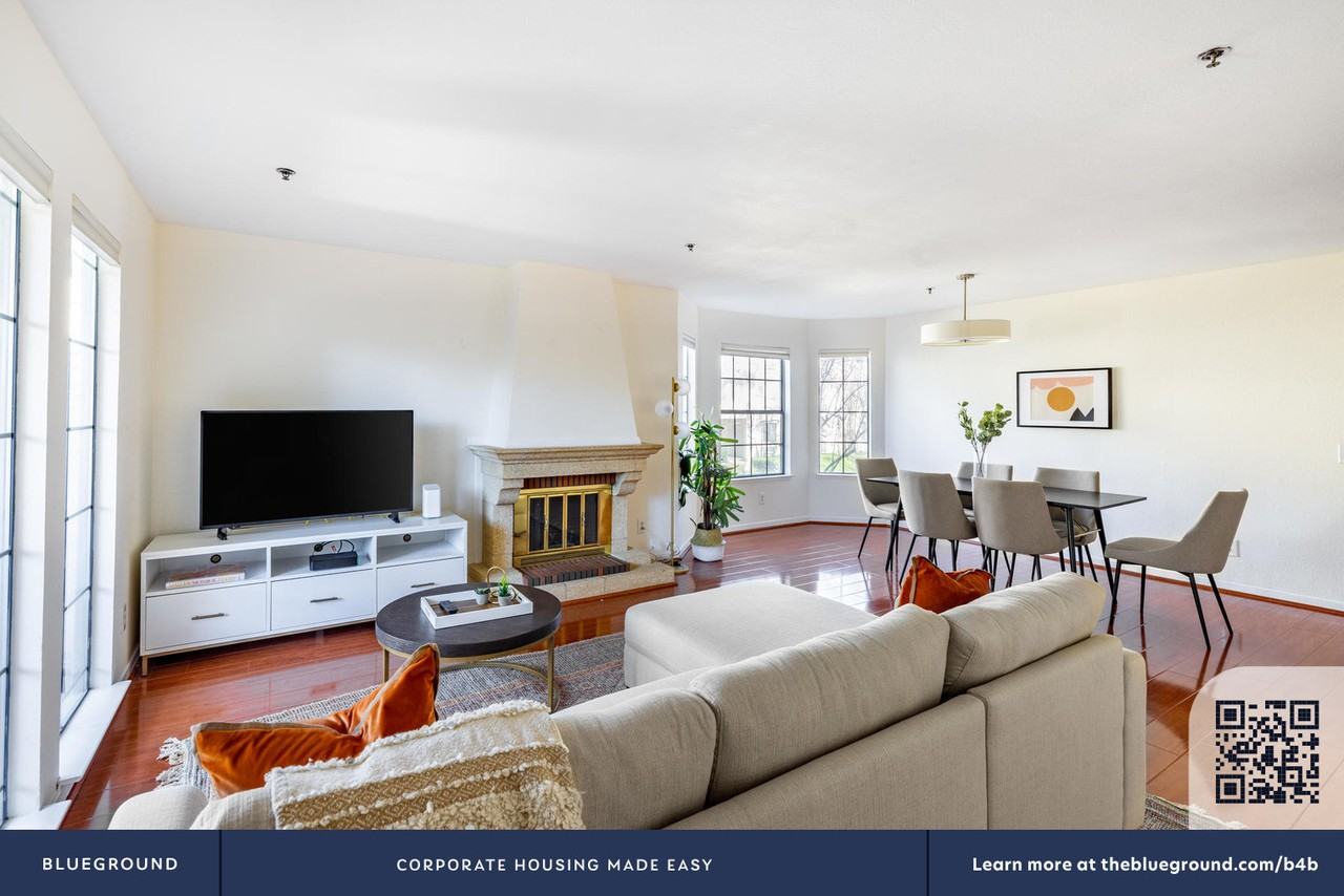 10161 Danube Dr #1652 - Photo 5 of 32