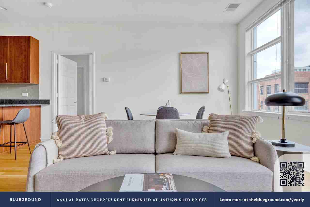 801 Monroe Street - Photo 4 of 46