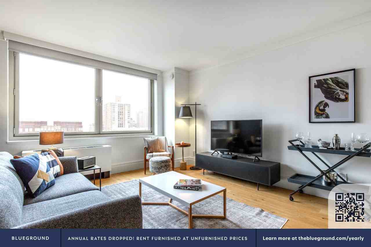 201 East 86th Street - Photo 3 of 25