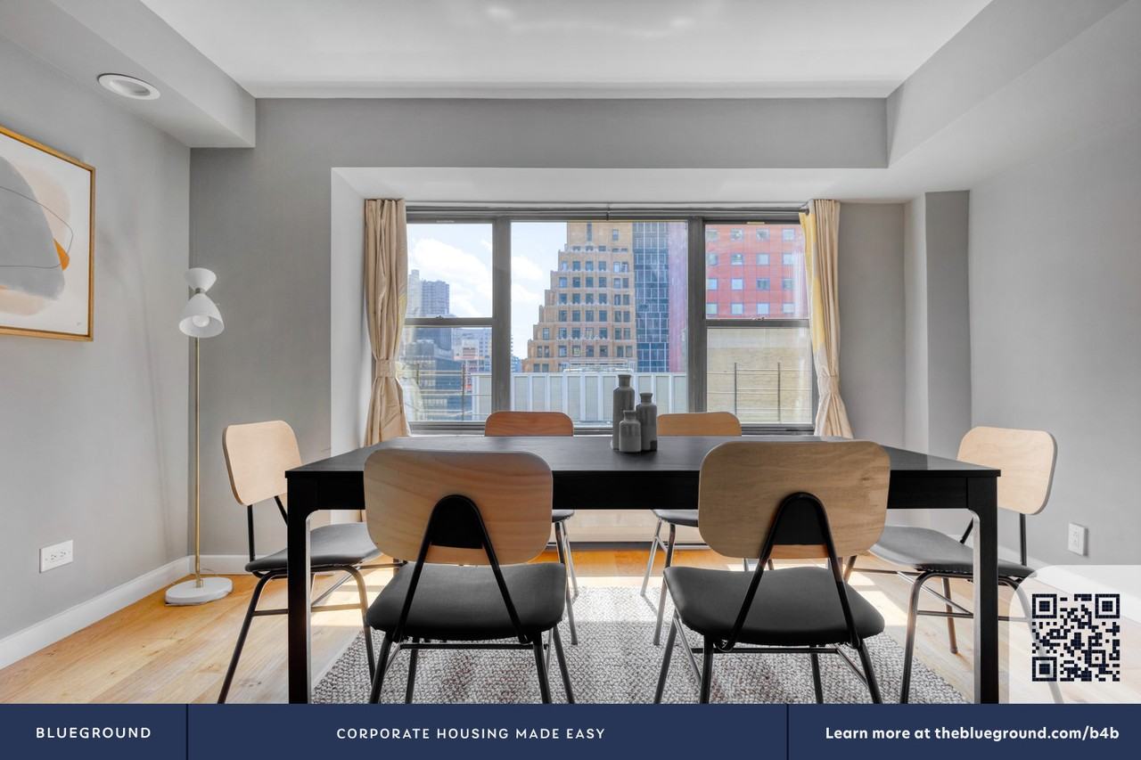 279 East 44th Street - Photo 5 of 28