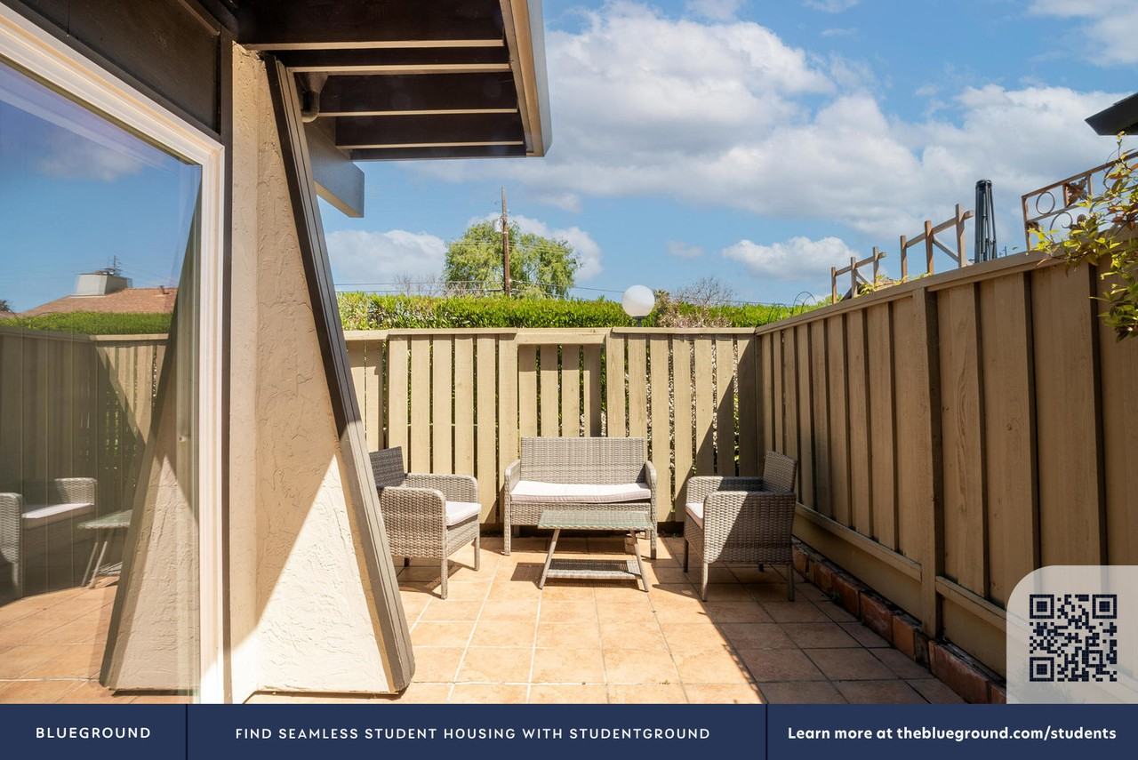 15 Cassandra Way #1607 - Photo 6 of 25