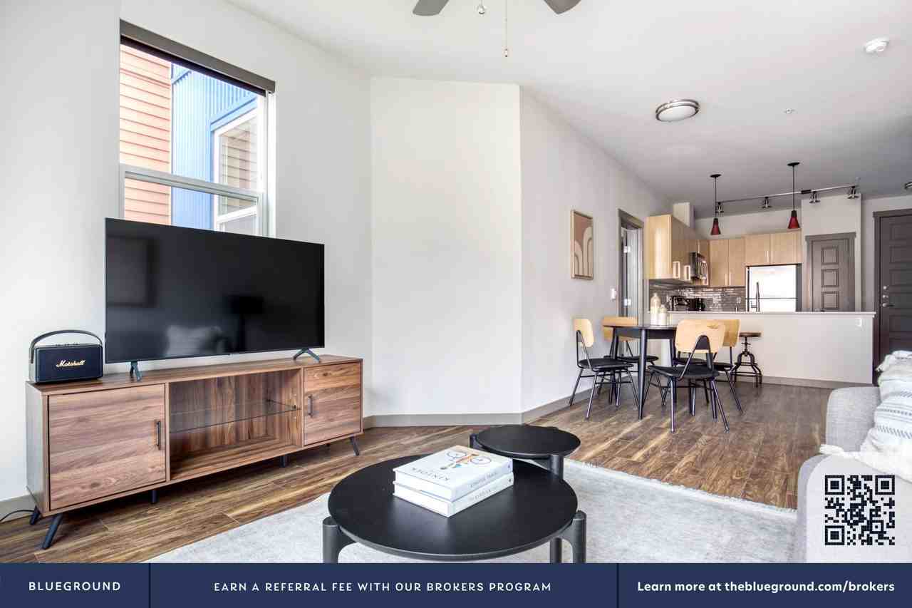 2428 Northwest Market Street - Photo 5 of 36