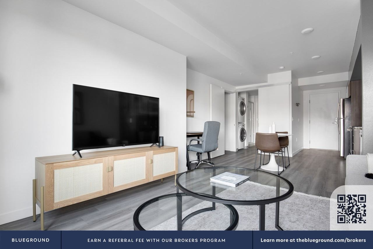 1530 Belmont Avenue - Photo 5 of 19