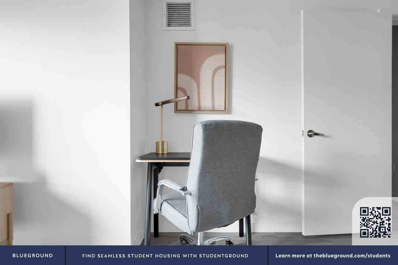 1530 Belmont Avenue - Photo 7 of 19