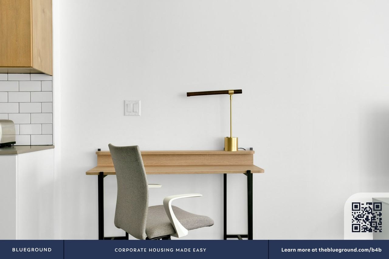 1346 4th Street Southeast - Photo 6 of 42