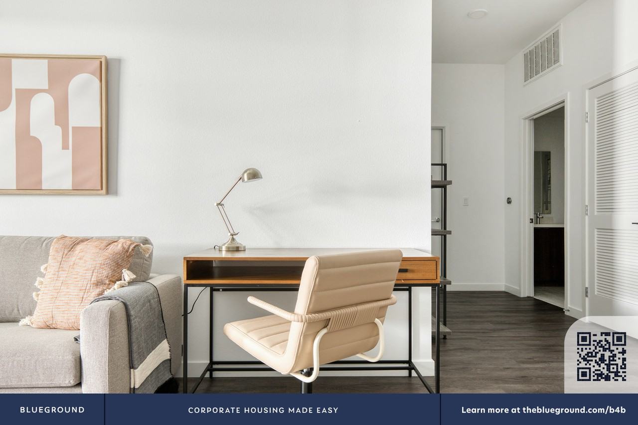 6606 Variel Avenue - Photo 6 of 49