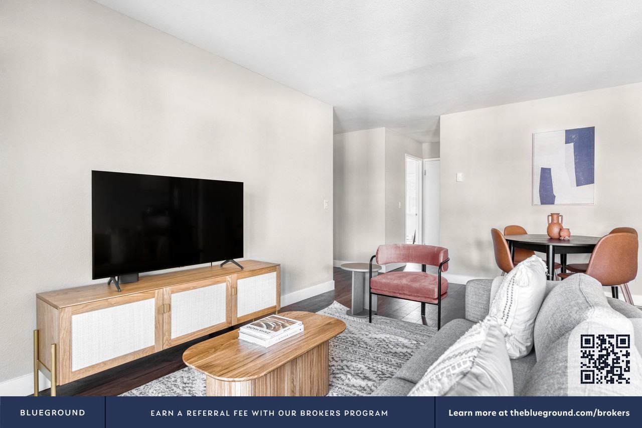 855 Bounty Drive - Photo 5 of 51