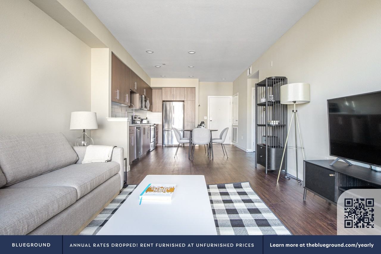 111 North Rengstorff Avenue - Photo 4 of 40
